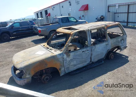 1998 Ford Explorer Eddie Bauer/Limited/Xl/Xlt z USA, uszkodzony, nr VIN 1FMZU34E5WZA80656